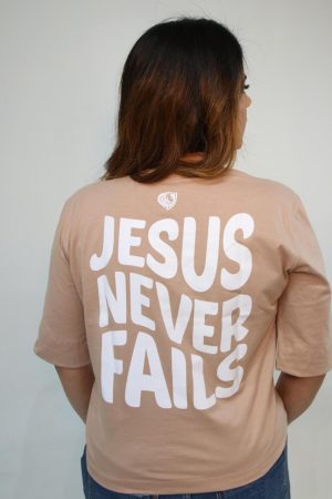 Blusa Oversized Jesus Never Fails - Argila
